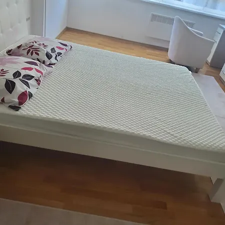 Staracarsija- Zenica, Center شقة زينيتشا